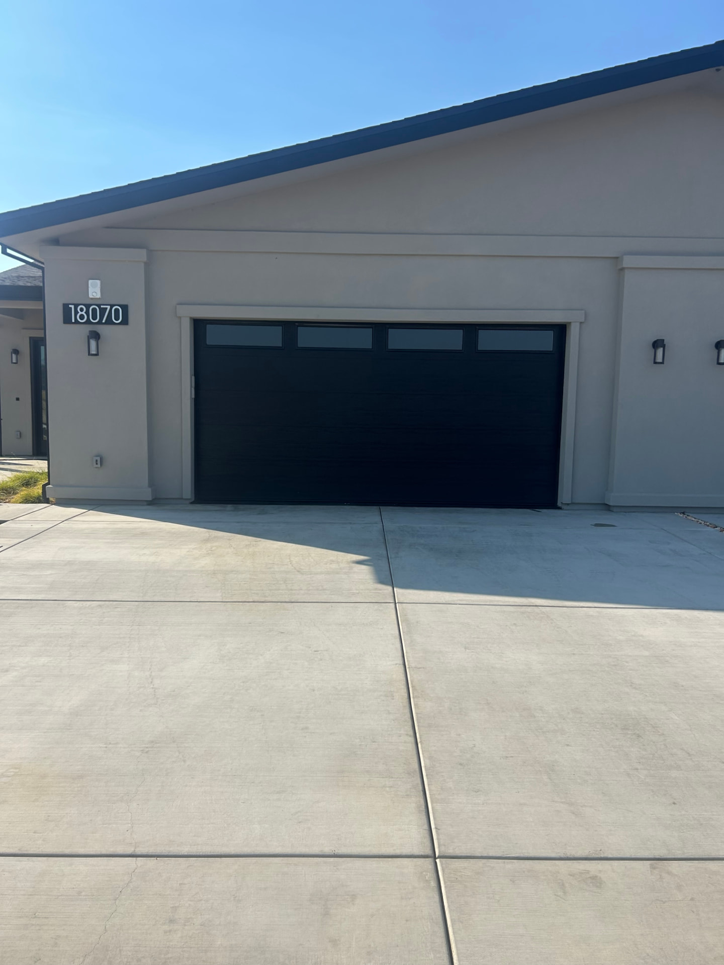After: Driveway Cleaning